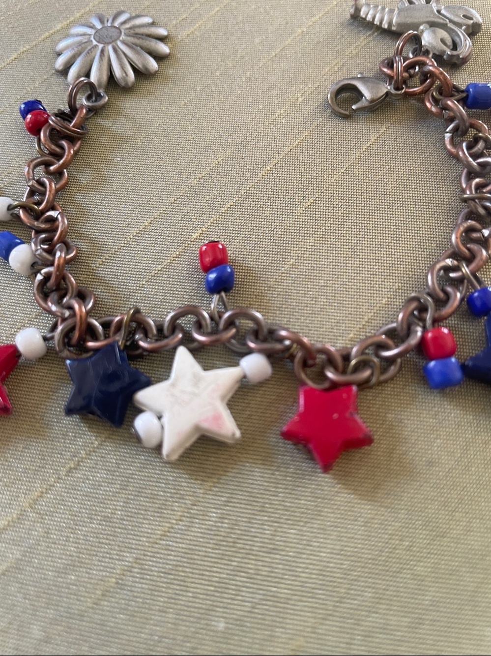 RED WHITE BLUE STAR BRACELET PERFECT FOR 4th of July
